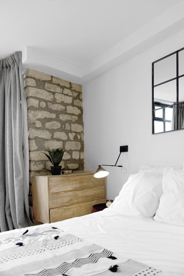 Apartment Paris-place De Clichy Paris