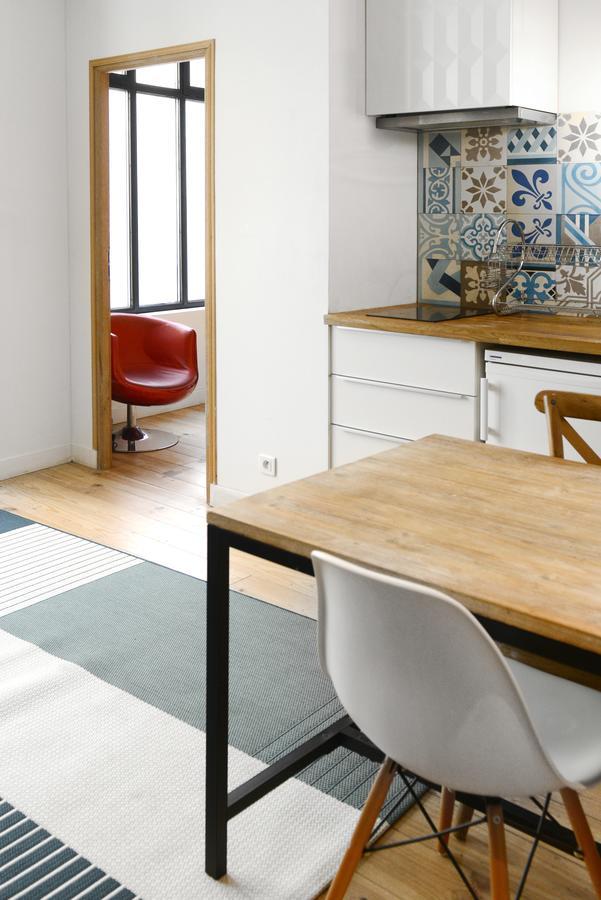 Paris-place De Clichy Apartment